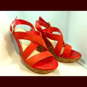 Wedges orange comfy